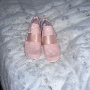 Athletic Propulsion Labs. Techloom Bliss. Women’s size 9.5